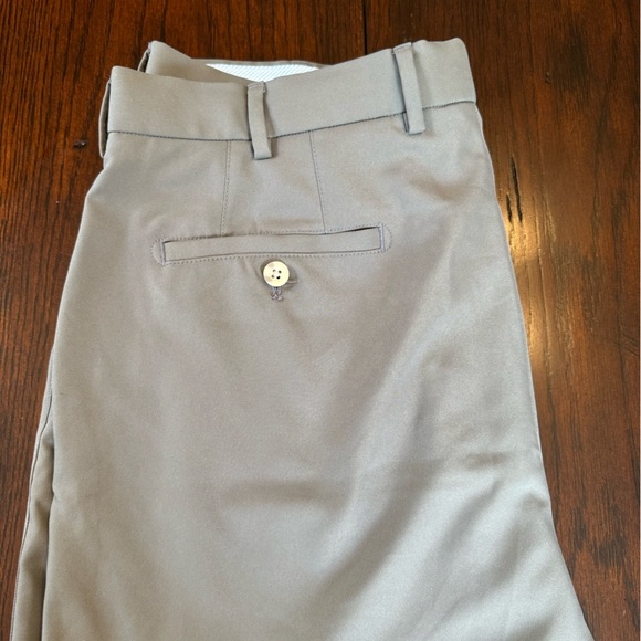 Peter Millar, Performance Golf Shorts, Men’s 35 in, Gray - Picture 4 of 5